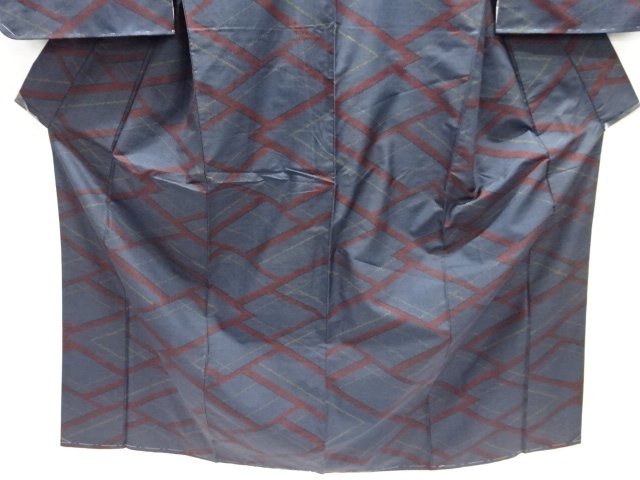  抽象模様織出し本場泥大島紬着物（5マルキ）